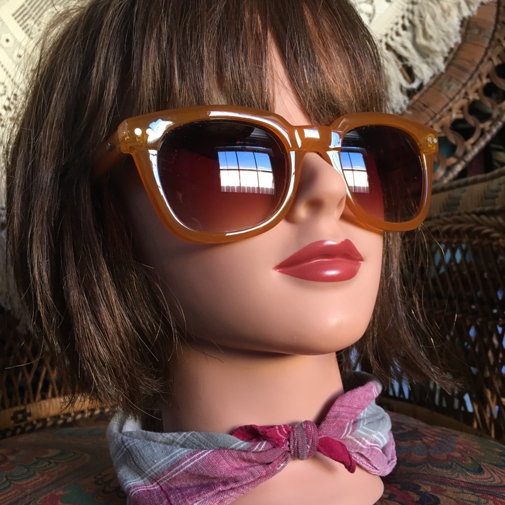 Vintage sunglasses mod caramel brown square frame lenses